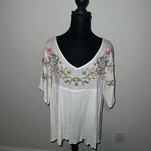 Vici White Blouse with Floral Embroidery Size L